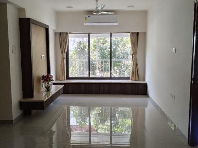 2 BHK Apartment in Vile Parle East for rent Mumbai. The reference number is 20060702