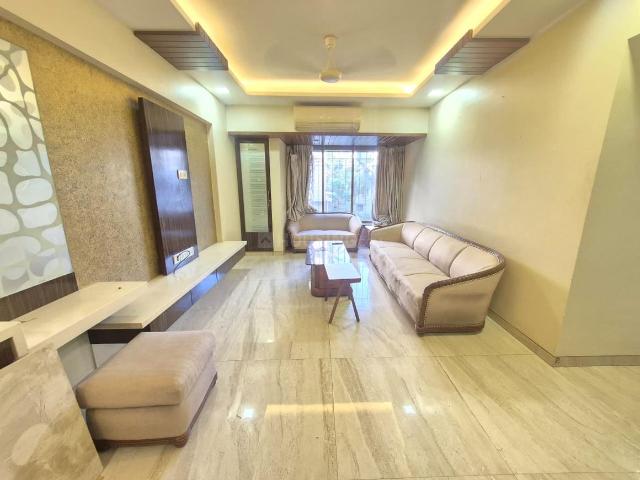 2 BHK Apartment in Vile Parle East for rent Mumbai. The reference number is 20081640