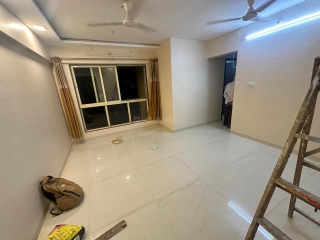 2 BHK Apartment in Vile Parle East for rent Mumbai. The reference number is 20340478