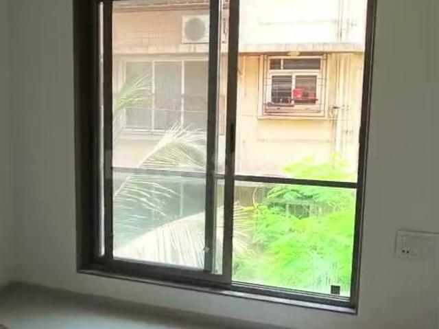 2 BHK Apartment in Vile Parle East for rent Mumbai. The reference number is 20460268