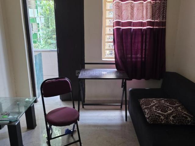 2 BHK Apartment in Vile Parle East for rent Mumbai. The reference number is 20435683