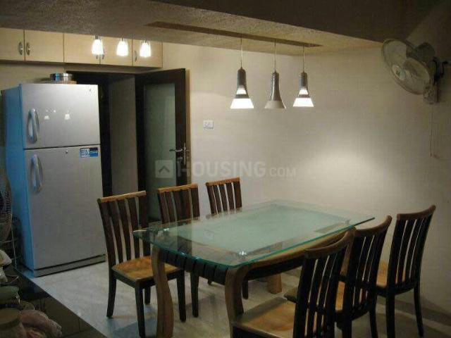 2 BHK Apartment in Vile Parle East for resale Mumbai. The reference number is 19523342