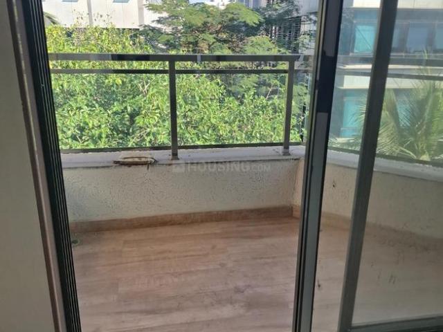 2 BHK Apartment in Vile Parle East for resale Mumbai. The reference number is 19175741