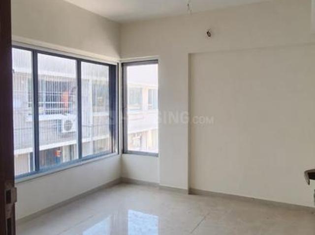 2 BHK Apartment in Vile Parle East for resale Mumbai. The reference number is 19893905