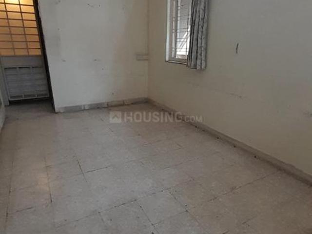2 BHK Apartment in Vile Parle East for resale Mumbai. The reference number is 20208746