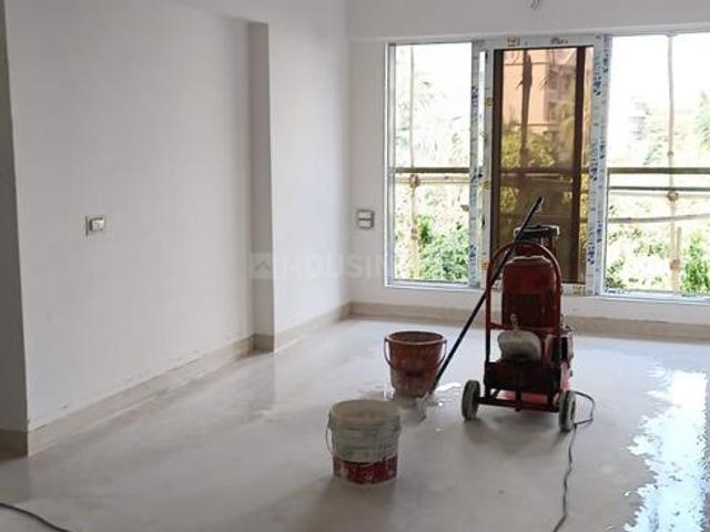2 BHK Apartment in Vile Parle East for resale Mumbai. The reference number is 20463490