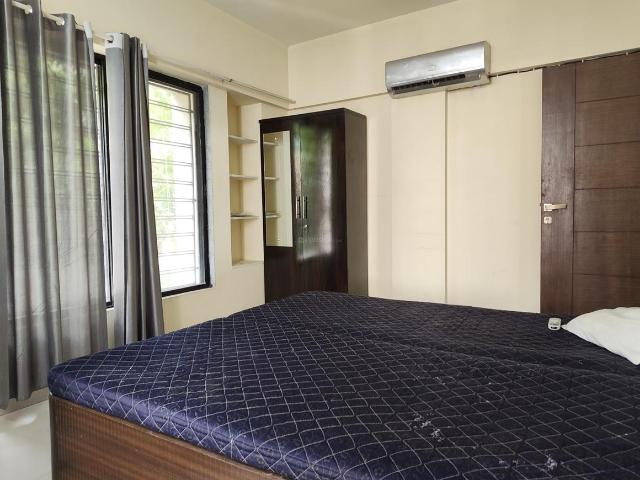 2 BHK Apartment in Viman Nagar for rent Pune. The reference number is 20765729