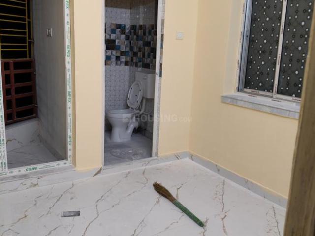 2 BHK Apartment in VIP Nagar for rent Kolkata. The reference number is 17312649