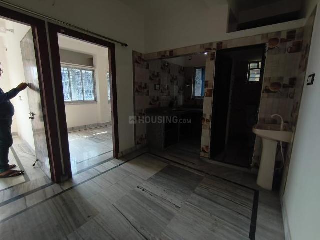 2 BHK Apartment in VIP Nagar for rent Kolkata. The reference number is 19730607
