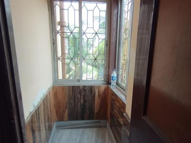 2 BHK Apartment in VIP Nagar for rent Kolkata. The reference number is 19730617