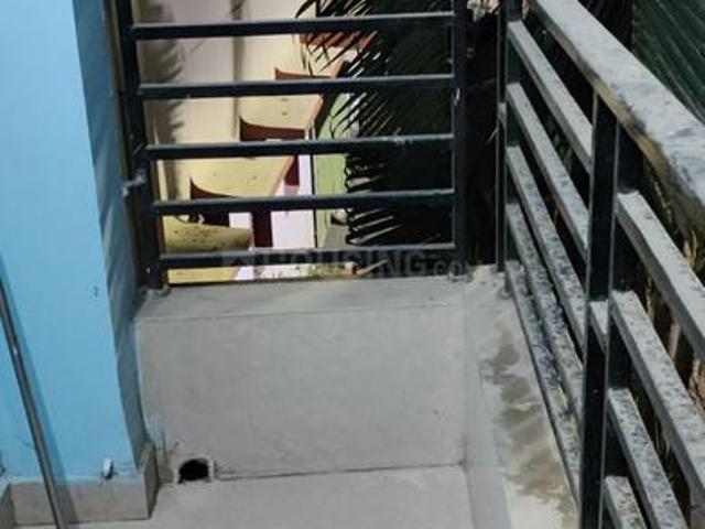 2 BHK Apartment in VIP Nagar for rent Kolkata. The reference number is 19081011