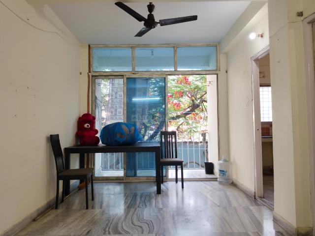 2 BHK Apartment in VIP Nagar for rent Kolkata. The reference number is 20138116