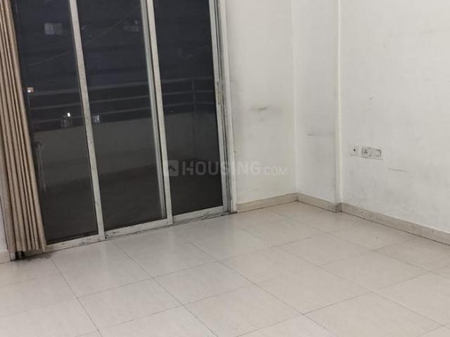 2 BHK Apartment in Vishrantwadi for rent Pune. The reference number is 20355747