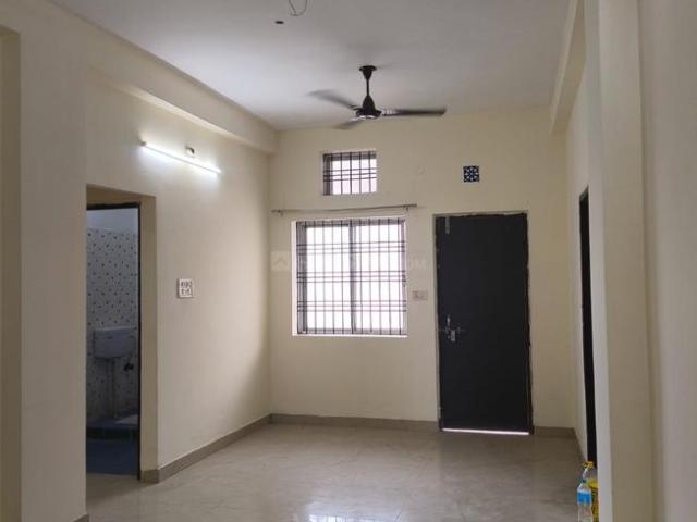 2 BHK Apartment in Vyapar Vihar for rent Bilaspur. The reference number is 20652387