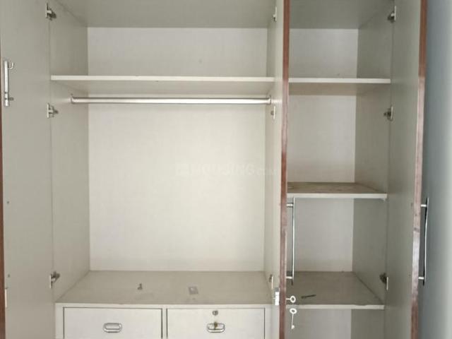 2 BHK Apartment in Yeida for rent Greater Noida. The reference number is 18982607