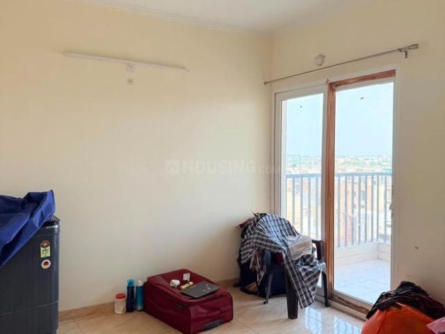 2 BHK Apartment in Yeida for rent Greater Noida. The reference number is 20553562