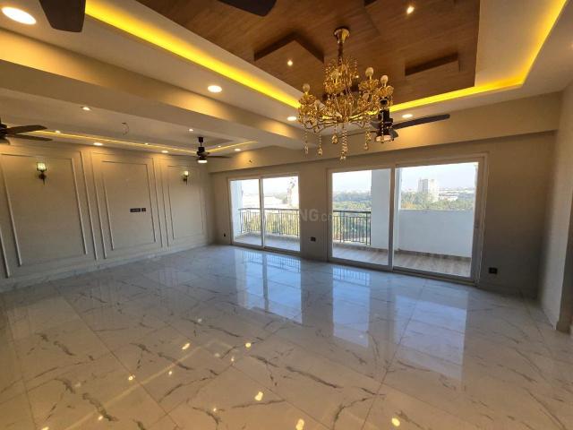 2 BHK Apartment in Zeta I for rent Greater Noida. The reference number is 20013295