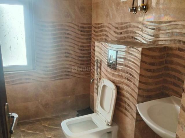 2 BHK Apartment in Zeta I for rent Greater Noida. The reference number is 20089477