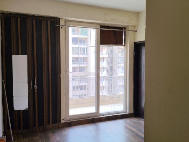 2 BHK Apartment in Zeta I for rent Greater Noida. The reference number is 20399663