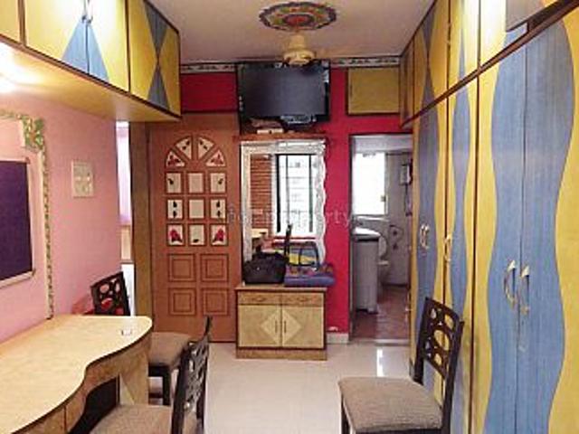 2 BHK | Builtup Area: 840 Sq. Ft for 1.15 Cr | Apartment/Flat in Lokhandwala Kandivali, Mumbai | Posted by Madhavi Kamat IP4339 SKU 0