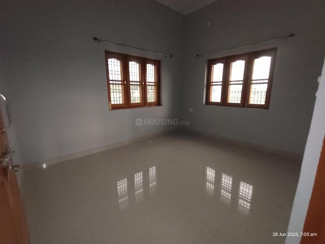 2 BHK Duplex in Central Hope Town for rent Dehradun. The reference number is 18280705