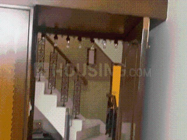 2 BHK Duplex in Ashok Vihar for resale New Delhi. The reference number is 19187425