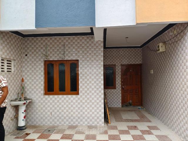 2 BHK Duplex in Gokul Nagar for rent Jamnagar. The reference number is 20485177