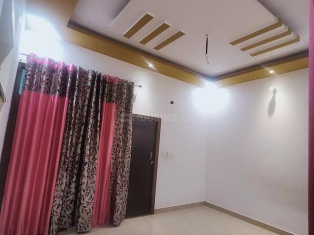 2 BHK Duplex in Ganga Nagar for rent Meerut. The reference number is 18836197
