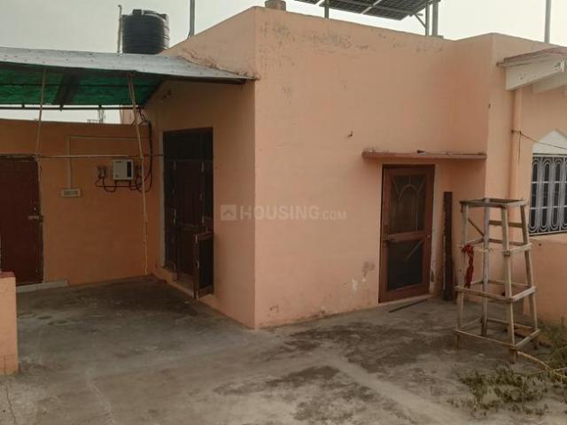 2 BHK Duplex in Krishna Nagar for rent Bharatpur. The reference number is 20565107