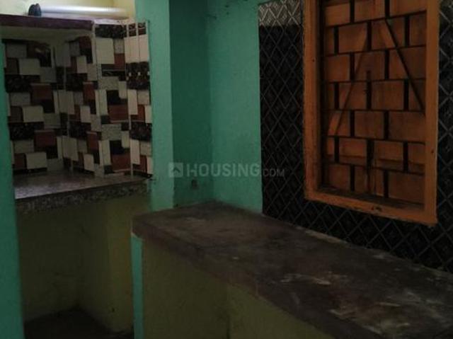 2 BHK Duplex in Munshi Bazar for rent Asansol. The reference number is 18520331