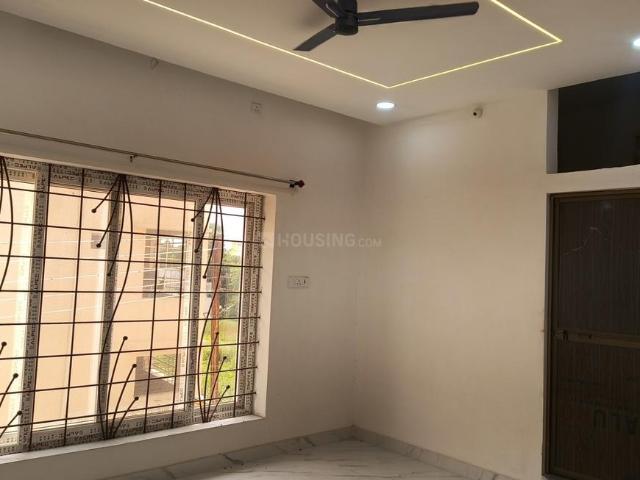 2 BHK Duplex in Rajkishor Nagar for rent Bilaspur. The reference number is 20987700