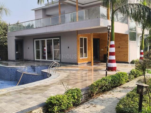 2 BHK Farm House in Sector 135 for rent Noida. The reference number is 20440842