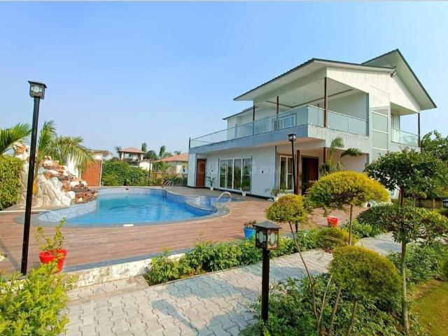 2 BHK Farm House in Sector 150 for resale Noida Greater Noida Expressway. The reference number is 17649167