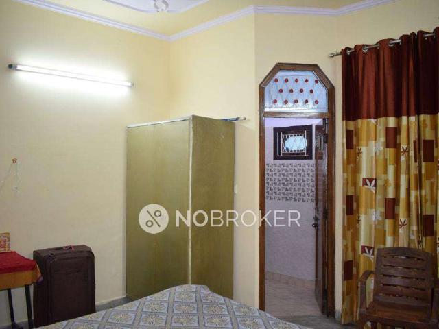2 BHK Flat for Rent In Mayapuri