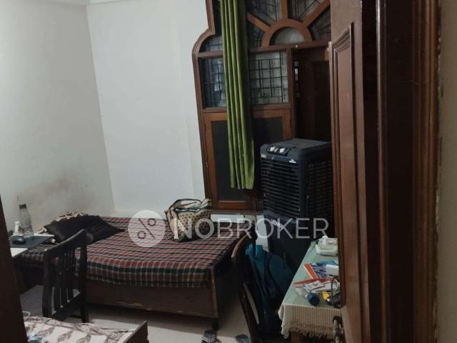 2 BHK Flat for Rent In Beta I