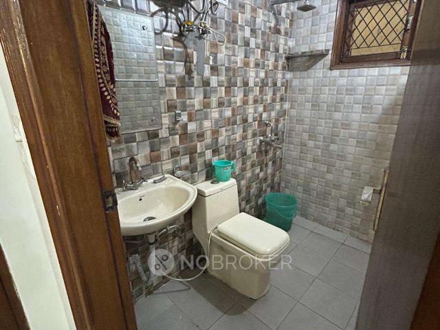 2 BHK Flat for Rent In Chhatarpur