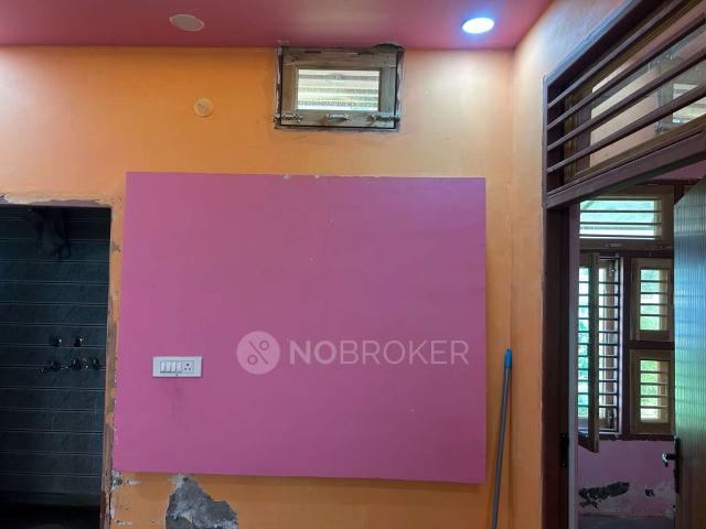 2 BHK Flat for Rent In Govindpuram