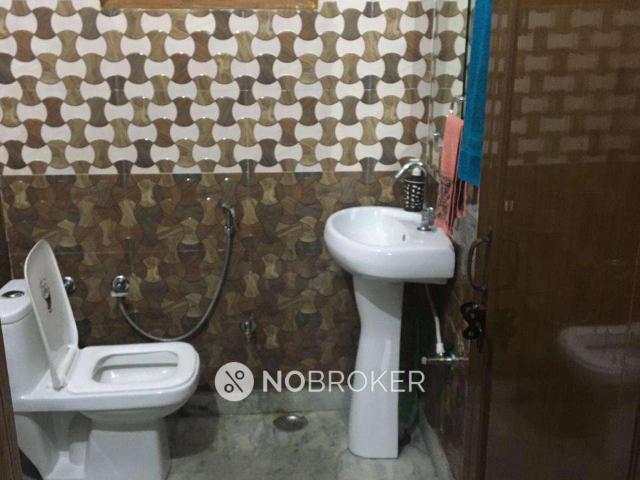 2 BHK Flat for Rent In Govindpuram
