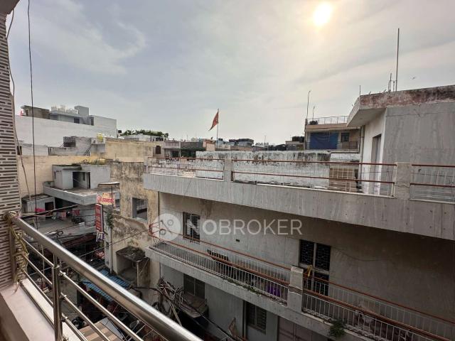 2 BHK Flat for Rent In Janakpuri