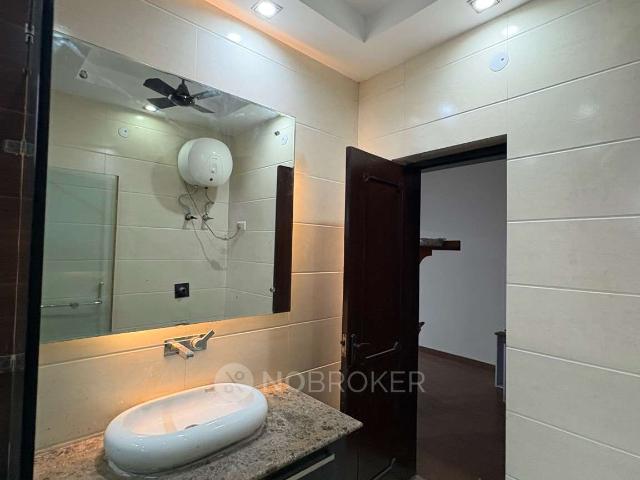 2 BHK Flat for Rent In Pitam Pura