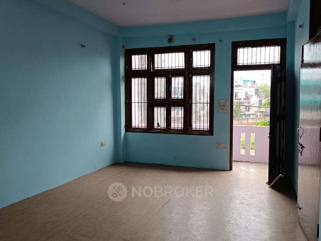 2 BHK Flat for Rent In Pratap Vihar