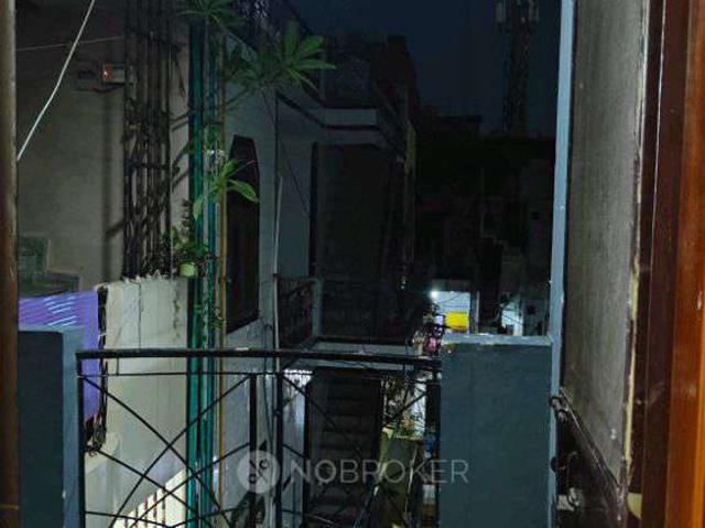 2 BHK Flat for Rent In Rohini