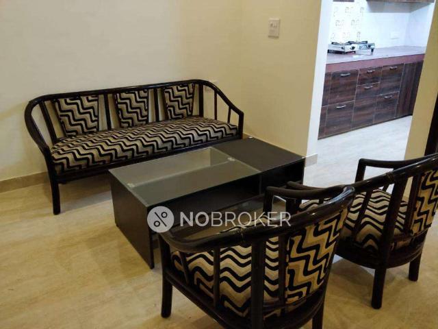 2 BHK Flat for Rent In Sector 43