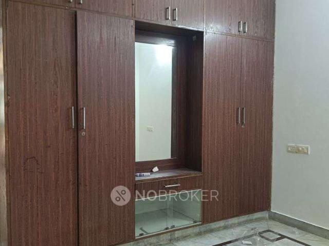 2 BHK House for Rent In Sector 45