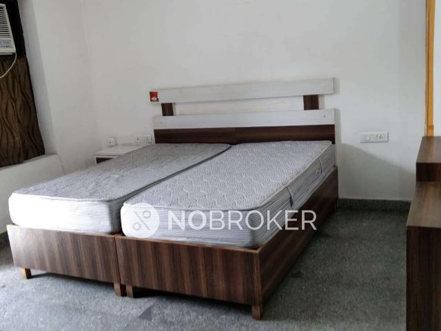 2 BHK Flat for Rent In Sector 45