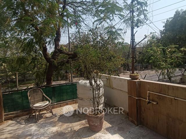 2 BHK Flat for Rent In Sector 46