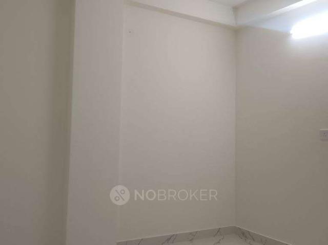 2 BHK Flat for Rent In Sector 72a