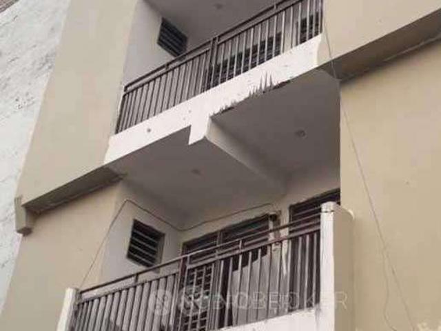 2 BHK Flat for Rent In Sector 82