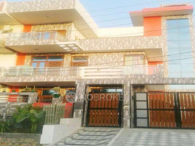 2 BHK Flat for Rent In Sector 10