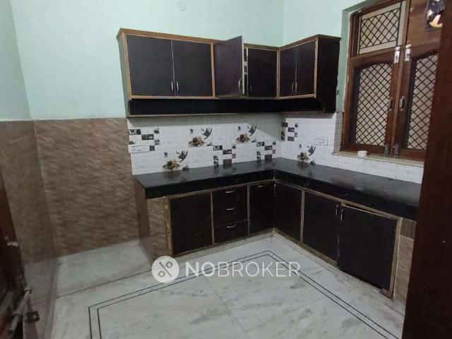 2 BHK Flat for Rent In Sector 10a